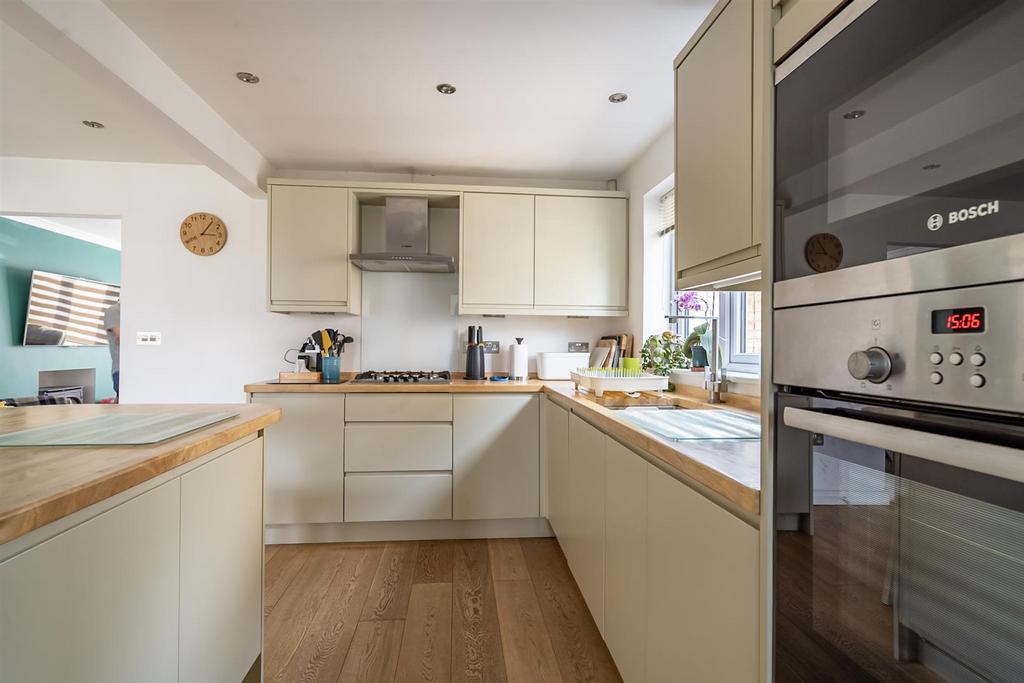 Kitchen 2