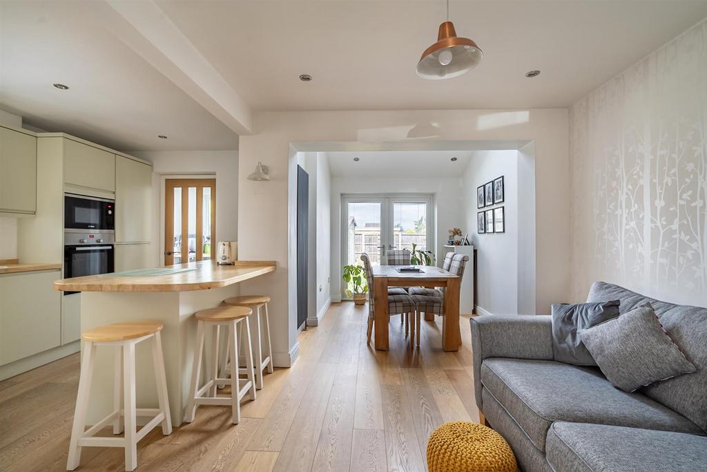Kitchen / living / dining