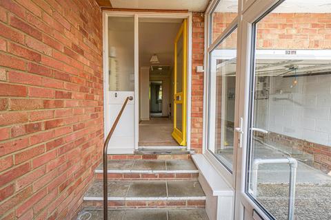 24 Links Drive, Bexhill-on-sea, TN40 1TE