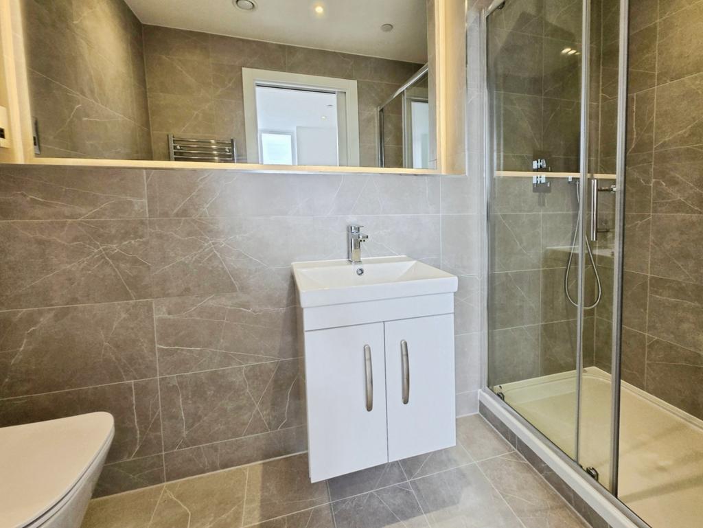 Pbox-bathroom-319374.jpg