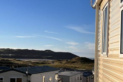 undefined, Llanmadoc Gower