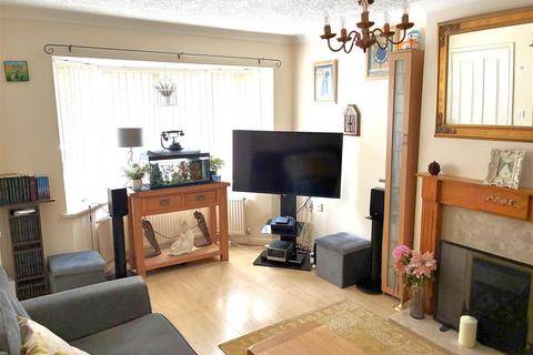 2 bedroom semi-detached house for sale, Montrose Road, Aylestone, Leicester