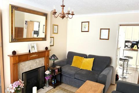 2 bedroom semi-detached house for sale, Montrose Road, Aylestone, Leicester