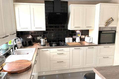 2 bedroom semi-detached house for sale, Montrose Road, Aylestone, Leicester
