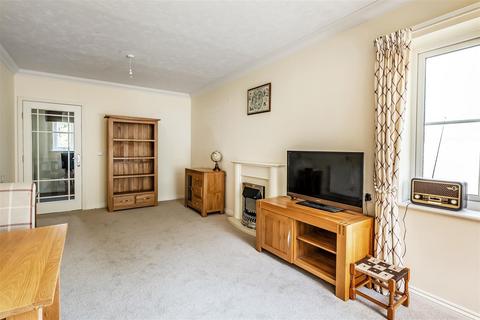 1 bedroom retirement property for sale, LEATHERHEAD ROAD, ASHTEAD, KT21