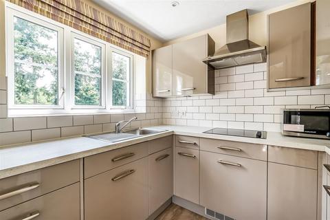1 bedroom retirement property for sale, LEATHERHEAD ROAD, ASHTEAD, KT21