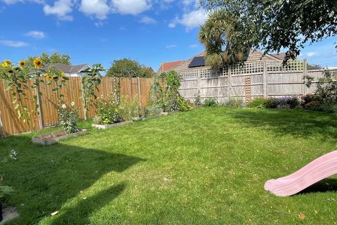 undefined, The Square, Fawley