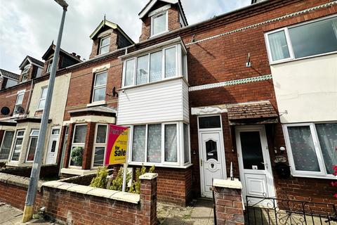 4 bedroom terraced house for sale, Marshfield Avenue, Goole
