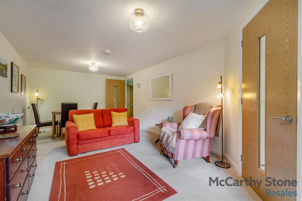 8646016-interior20.jpg