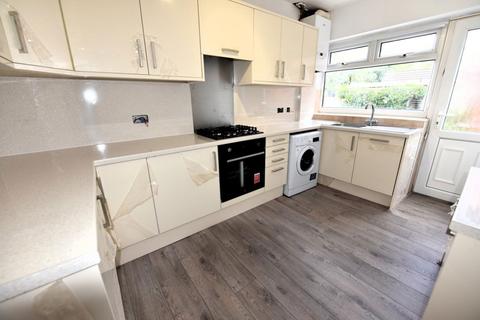 3 bedroom house to rent, 27 The Avenue