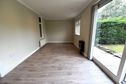 3 bedroom house to rent, 27 The Avenue