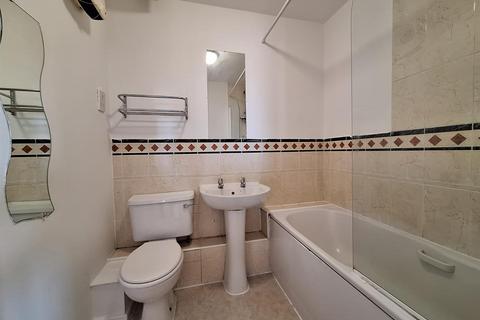 1 bedroom flat to rent, Hudson Way, London