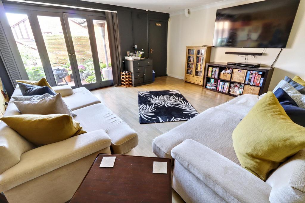 Garage/Cinema Room