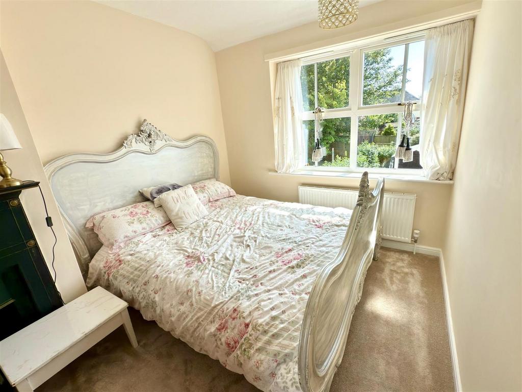 BED2.jpg