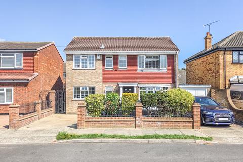 14 Bellevue Road, Romford, RM5 3AY