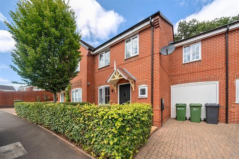 Brooklands Drive, Kidderminster