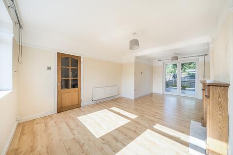 4 bedroom semi-detached house for sale, Chiltern Avenue, Dunstable LU6