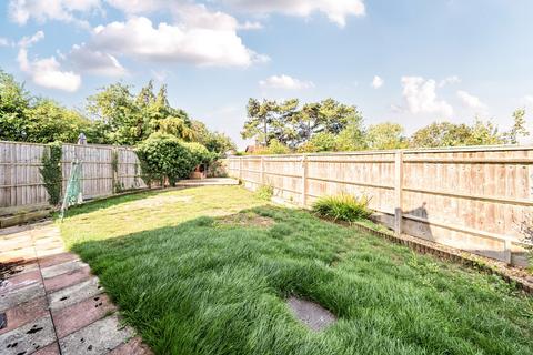 4 bedroom semi-detached house for sale, Chiltern Avenue, Dunstable LU6