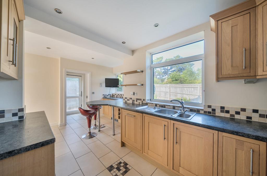 1333057 24 689334...