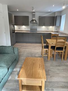 2 bedroom flat to rent, Greensfield Close, Gateshead NE8