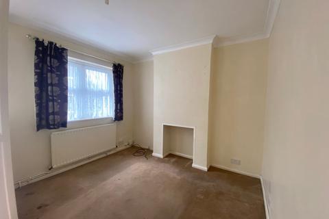 2 bedroom house to rent, Kings Road, Chatham ME5