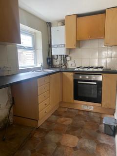 2 bedroom house to rent, Kings Road, Chatham ME5