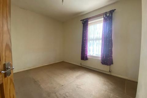 2 bedroom house to rent, Kings Road, Chatham ME5