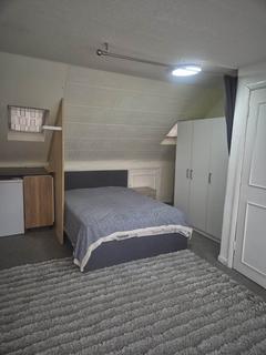 undefined, Drew Gardens, Greenford