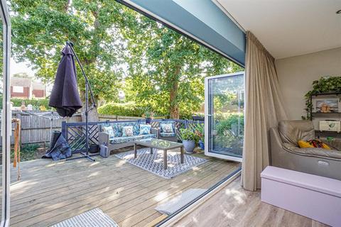 4 bedroom detached house for sale, Hollinghurst Road, St. Leonards-On-Sea