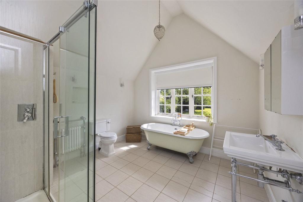 En Suite Bathroom