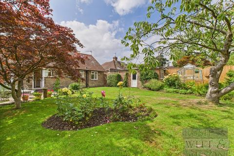 undefined, Hampden Close, Battle