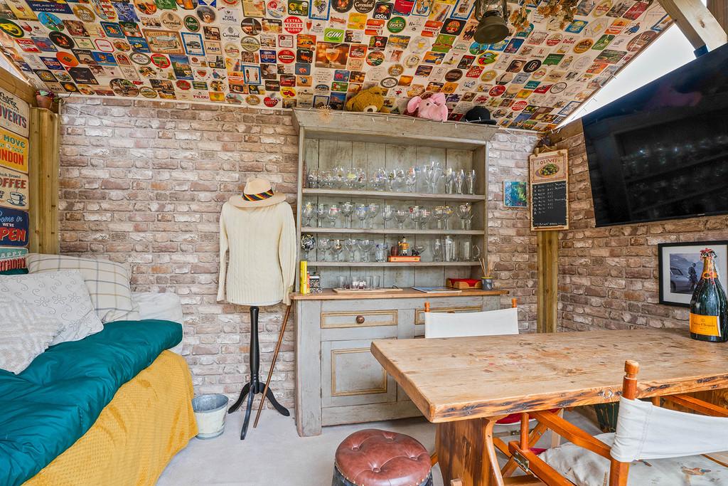 Garden room