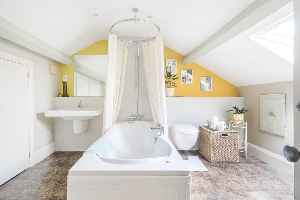 En Suite to Bedroom One