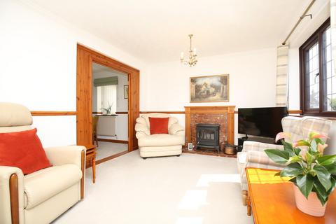 4 bedroom link detached house for sale, Elms Court, Austrey