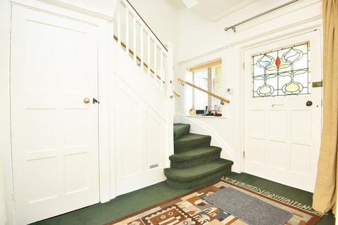 3 Carlton Road, Harrogate, HG2 8DD