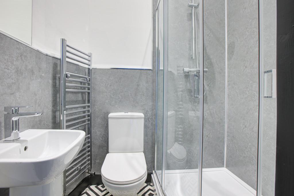 Bold Street-Bathroom 2