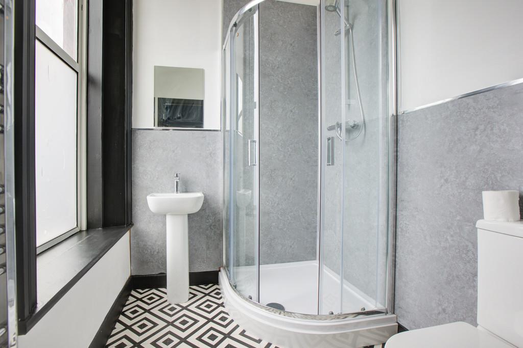 Bold Street-Bedroom 5 (bathroom)