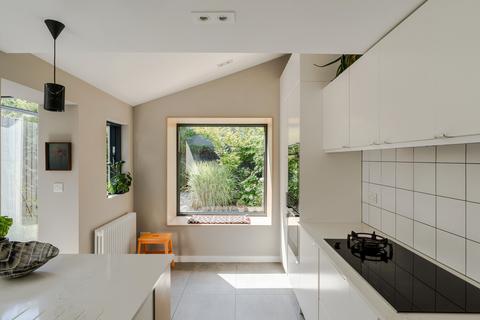2 bedroom terraced house for sale, Mona Road, Mona Road, London, SE15