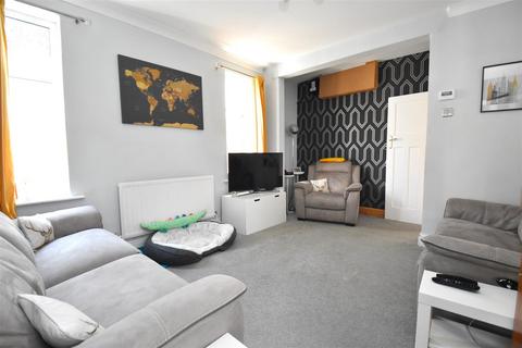 4 bedroom chalet for sale, Spencer Gardens, Rochford