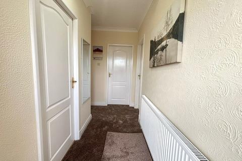 33 Ryefield Avenue, Clayton, Bradford, BD14 6BJ