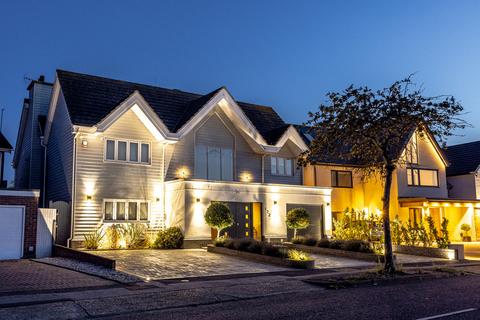 5 bedroom detached house for sale, Thorpe Bay SS1