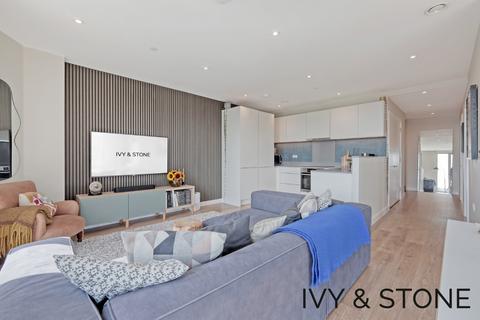 2 bedroom apartment for sale, Copeland Court, London, E16