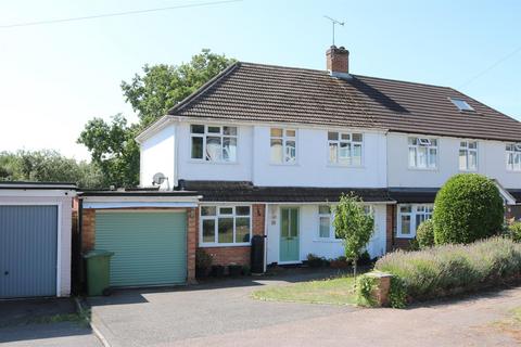 49 Hilley Field Lane, Fetcham, Leatherhead, KT22 9UP