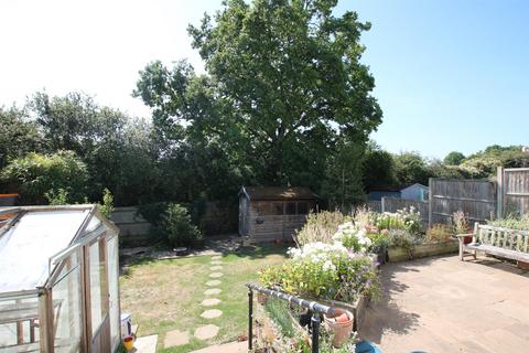 49 Hilley Field Lane, Fetcham, Leatherhead, KT22 9UP