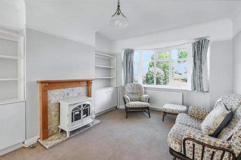 49 Hilley Field Lane, Fetcham, Leatherhead, KT22 9UP