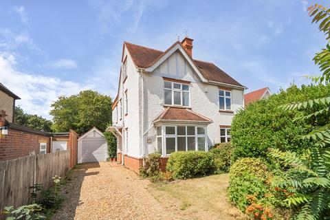 undefined, Northcourt Avenue, Berkshire RG2