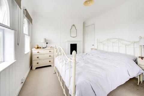 2 bedroom flat for sale, Redcliffe Gardens, Chelsea, London, SW10
