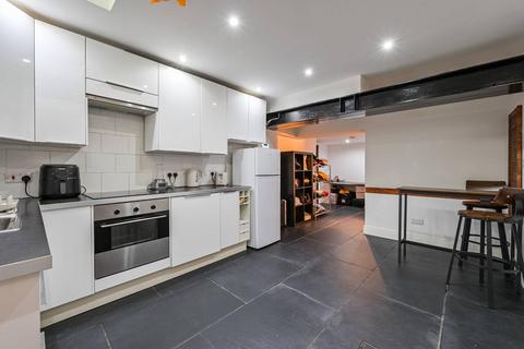 2 bedroom flat to rent, Hackney, London, Bethnal Green, London, E2