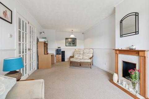 3 bedroom semi-detached house for sale, Invergarry Grove, Thornliebank, Glasgow