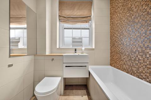 2 bedroom flat for sale, Devon Mansions, Tooley Street, London